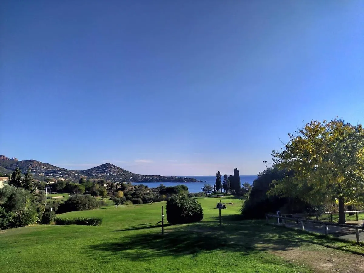 Cote Jardin, Villa De Cap Esterel Saint-Raphaël 0*,